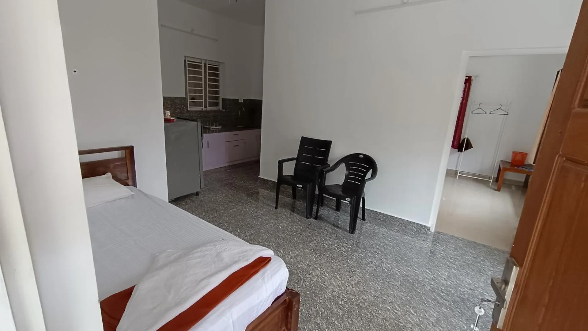 نزل 3R Residency مونار